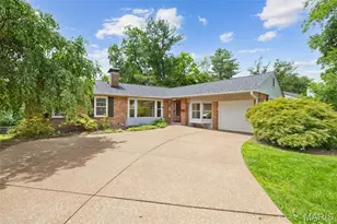 216 Turf Ct, Saint Louis, MO 63119 - Photo 1