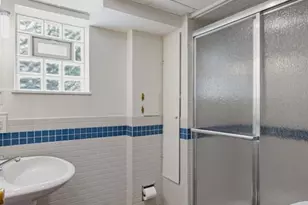 216 Turf Ct, Saint Louis, MO 63119 - Photo 32