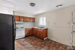 10151 Mayfair Dr, Saint Louis, MO 63136 - Photo 6