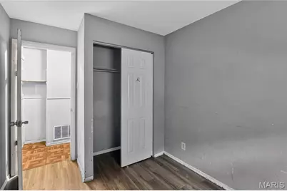 10151 Mayfair Drive, Saint Louis, MO 63136 - Photo 8