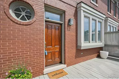 11 Portland Court, Saint Louis, MO 63108 - Photo 2