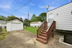 6993 Hillsland Ave, Saint Louis, MO 63109 - Photo 38