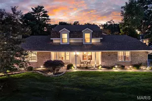1748 Golden Lake Ct, Chesterfield, MO 63017 - Photo 2