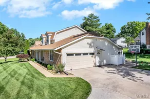 1748 Golden Lake Ct, Chesterfield, MO 63017 - Photo 50