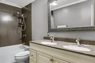 1748 Golden Lake Ct, Chesterfield, MO 63017 - Photo 38