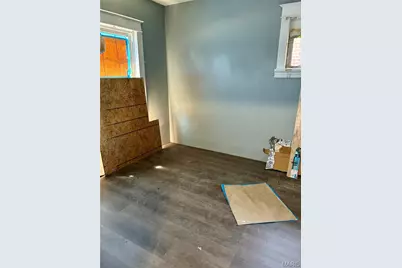 5917 Harney Avenue, Saint Louis, MO 63136 - Photo 2