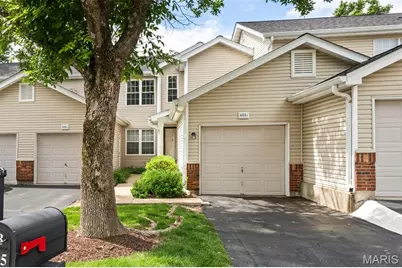 605 Pine Ridge Trails Court #B, Ballwin, MO 63021 - Photo 2