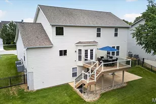 688 Stoney Creek Ln, Ballwin, MO 63021 - Photo 50
