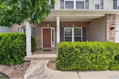 688 Stoney Creek Lane, Ballwin, MO 63021 - Photo 2