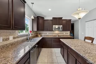688 Stoney Creek Ln, Ballwin, MO 63021 - Photo 16