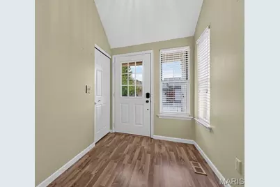 15819 Kersten Ridge Court, Chesterfield, MO 63017 - Photo 6
