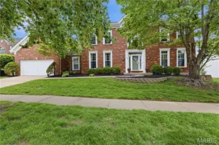 249 Woodcliffe Pl Dr, Chesterfield, MO 63005 - Photo 2