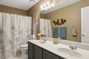 249 Woodcliffe Pl Dr, Chesterfield, MO 63005 - Photo 36