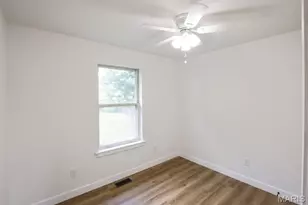 1037 Deerfield Dr, Sullivan, MO 63080 - Photo 18