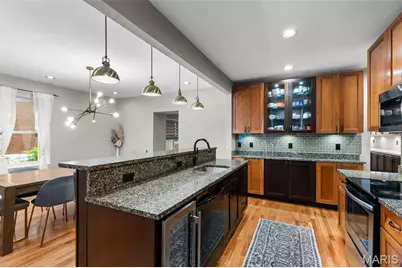 7068 Tholozan Avenue, Saint Louis, MO 63109 - Photo 14