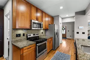 7068 Tholozan Ave, Saint Louis, MO 63109 - Photo 12