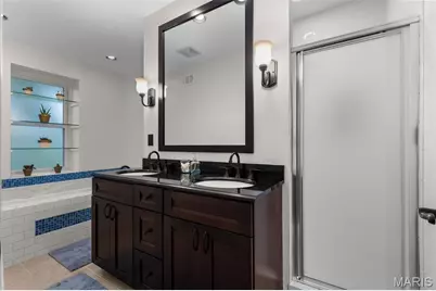 7068 Tholozan Avenue, Saint Louis, MO 63109 - Photo 26
