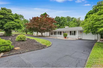 55 Garden Lane, Maryland Heights, MO 63043 - Photo 2