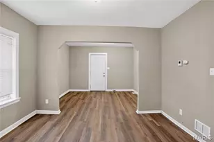 8024 Cler Ave, Saint Louis, MO 63114 - Photo 6