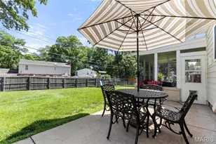 1031 Dovergate Dr, Kirkwood, MO 63122 - Photo 38