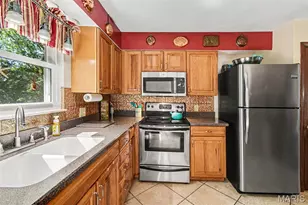 2371 Crestview Dr, High Ridge, MO 63049 - Photo 12