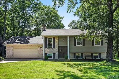 2371 Crestview Drive, High Ridge, MO 63049 - Photo 2