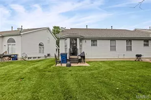 73 Jost Villa Dr, Florissant, MO 63034 - Photo 6