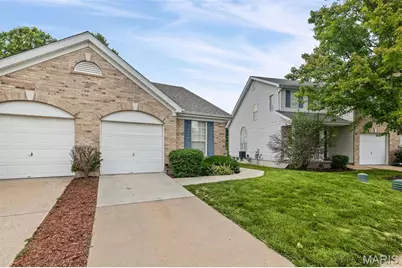 73 Jost Villa Drive, Florissant, MO 63034 - Photo 4