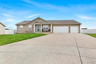 343 Aspen Creek Dr, Wentzville, MO 63385 - Photo 1