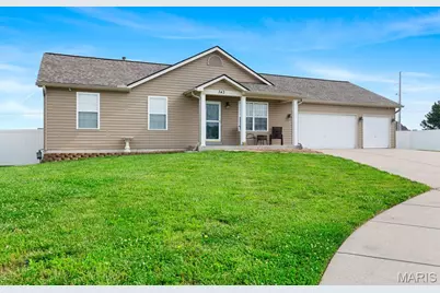 343 Aspen Creek Drive, Wentzville, MO 63385 - Photo 2
