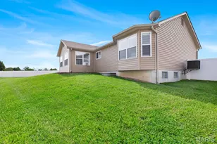 343 Aspen Creek Dr, Wentzville, MO 63385 - Photo 8
