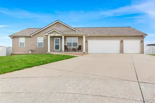 343 Aspen Creek Dr, Wentzville, MO 63385 - Photo 4