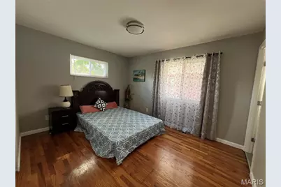 1181 Belrue Avenue, University City, MO 63130 - Photo 6