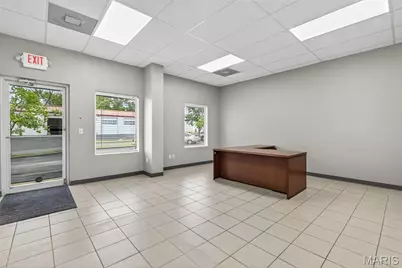 6108 Baumgartner Crossing, Saint Louis, MO 63129 - Photo 10