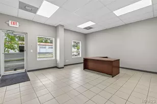 6108 Baumgartner Crossing, Saint Louis, MO 63129 - Photo 10