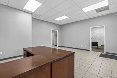 6108 Baumgartner Crossing, Saint Louis, MO 63129 - Photo 12