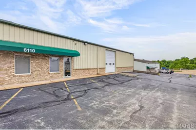 6108 Baumgartner Crossing, Saint Louis, MO 63129 - Photo 2
