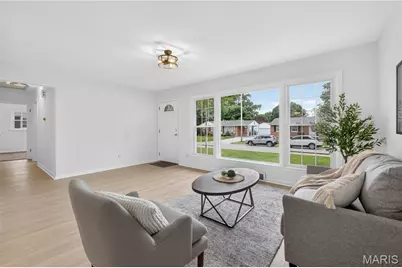 440 S Jefferson Street, Florissant, MO 63031 - Photo 6