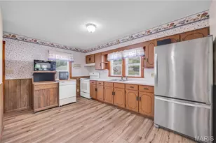 428 W 9th St, Hermann, MO 65041 - Photo 18