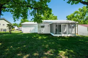 6766 Lesli Mari Ct, Saint Louis, MO 63033 - Photo 6