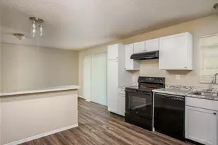 6766 Lesli Mari Ct, Saint Louis, MO 63033 - Photo 14