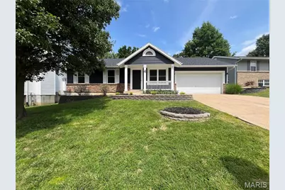 4 Marcus Drive, Saint Peters, MO 63376 - Photo 2