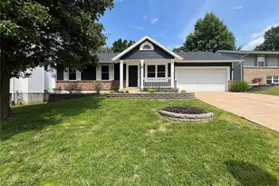 4 Marcus Dr, Saint Peters, MO 63376 - Photo 2