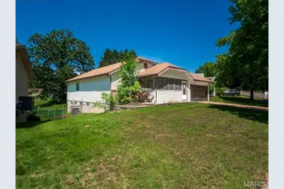 12053 La Padera Lane, Florissant, MO 63033 - Photo 4