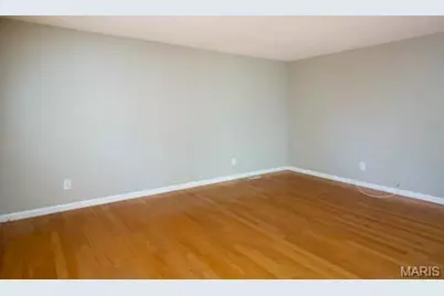 12053 La Padera Lane, Florissant, MO 63033 - Photo 8