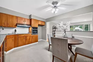 8625 Moran Pl, Saint Louis, MO 63114 - Photo 16