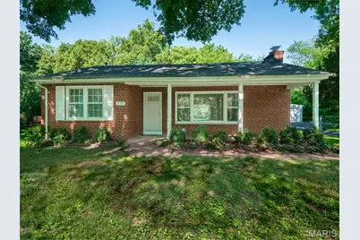 377 N Schlueter Avenue, Saint Louis, MO 63135 - Photo 2