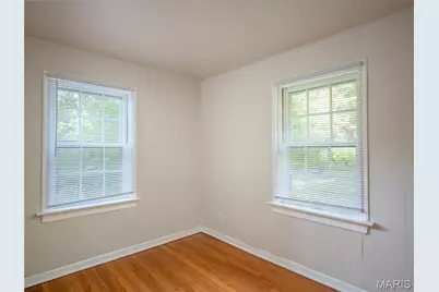 377 N Schlueter Avenue, Saint Louis, MO 63135 - Photo 10