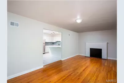 377 N Schlueter Avenue, Saint Louis, MO 63135 - Photo 4