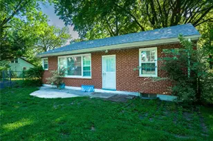 377 N Schlueter Ave, Saint Louis, MO 63135 - Photo 22
